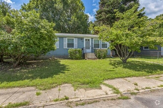 Building Photo - 47481 Southampton Dr