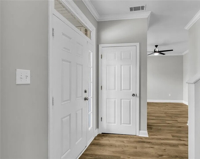 Building Photo - 3BR Home in Liberty City!
