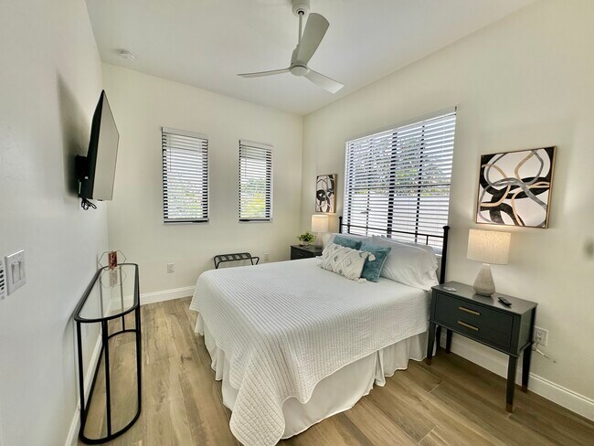 Foto del edificio - 685 107th Ave N