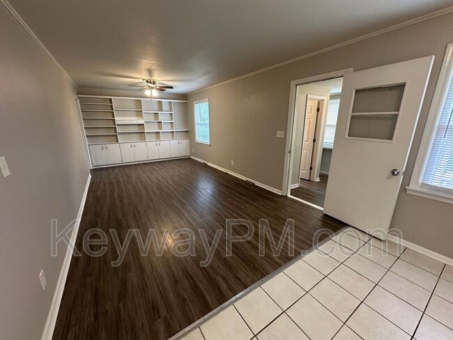 Foto del edificio - 1823 Pisgah Rd