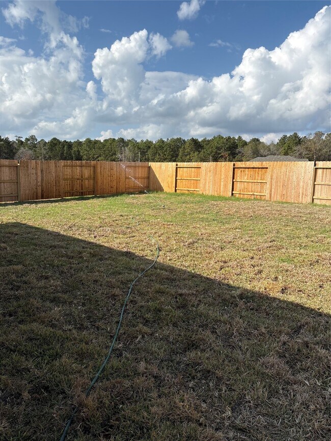 Foto del edificio - 16059 Tallis Dr