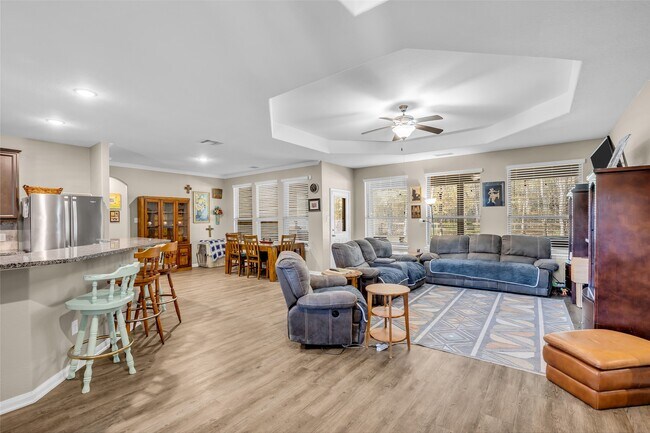 Foto del edificio - 446 Rd 66111