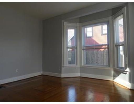 Foto del edificio - 210 N Main St