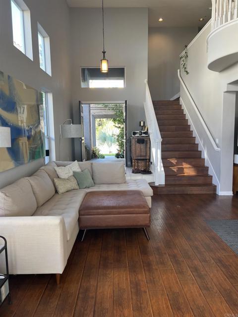 Foto del edificio - 1969 Woodland Heights Glen