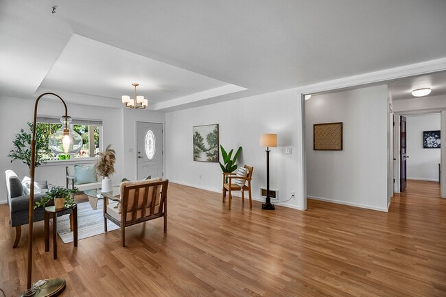 Building Photo - 6609 Elliott Way