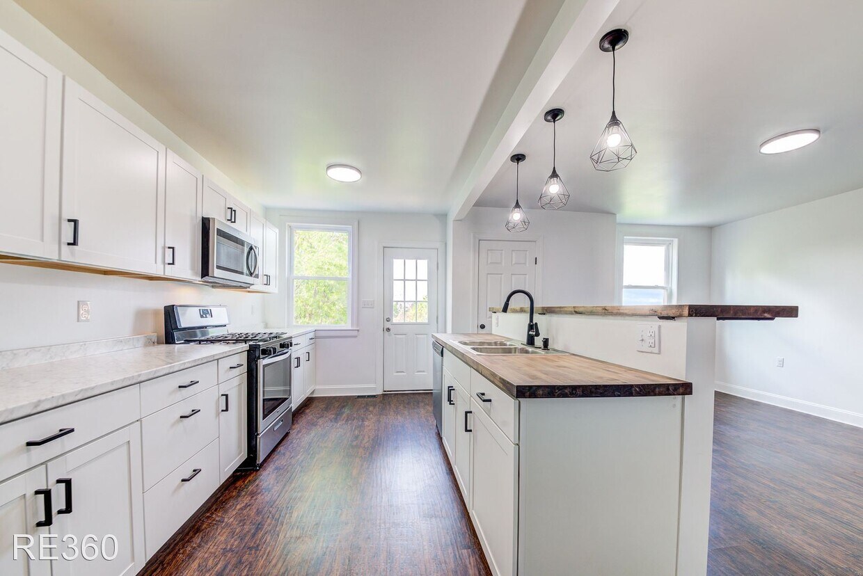 Foto principal - 3 br, 2 bath House - 810 Eureka St Allentown