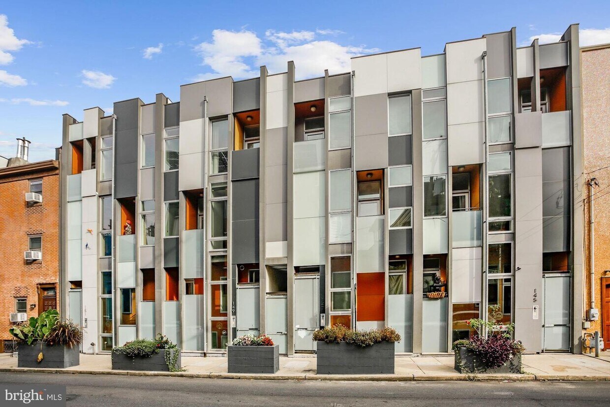 Foto principal - 151 W Laurel St