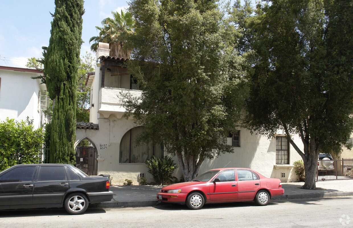 Primary Photo - 6027-6029 Barton Ave
