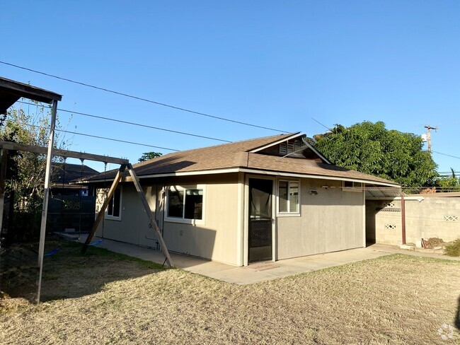 Building Photo - 164 W Kauai St