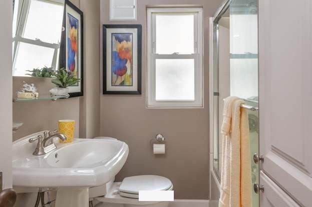 Photo - 5317 7th Ave NE House