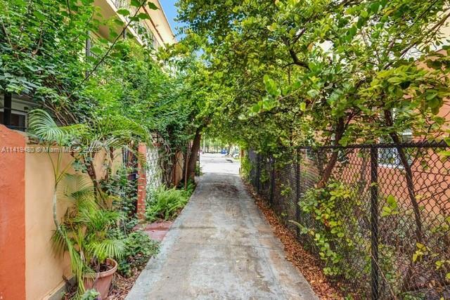 Foto del edificio - 542 NW 8th St