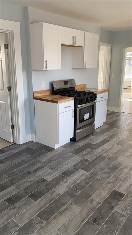 Building Photo - 116-118-118 Lawrence St