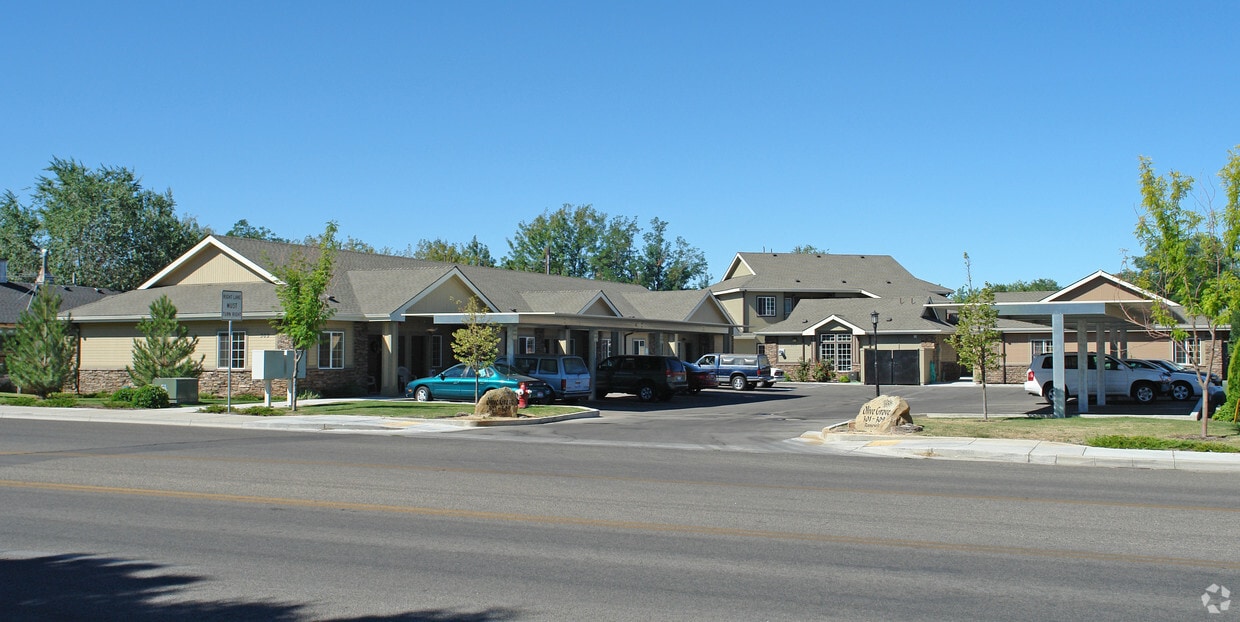 Olive Grove Apartments in Boise, ID