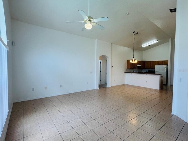 Building Photo - 4795 Cumbrian Lakes Dr