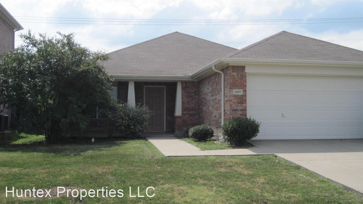 1409 Thibodaux Dr, Greenville, TX 75402 House Rental in Greenville