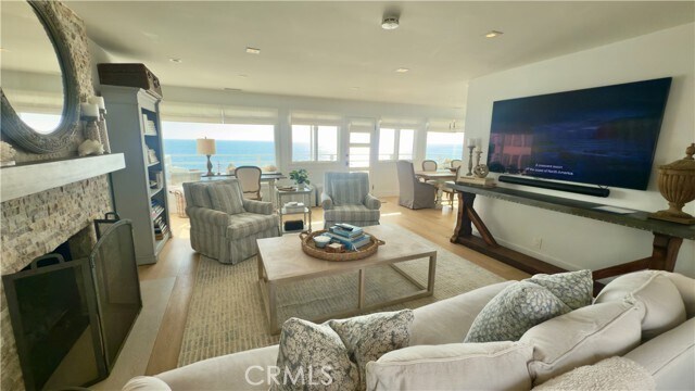Foto del edificio - 7 Camel Point Dr