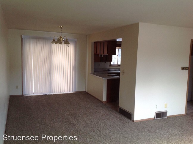 Building Photo - 3 br, 1.5 bath Apartment - 1456 W 3RD AVENUE
