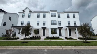 Building Photo - 15069 Groveside Rd