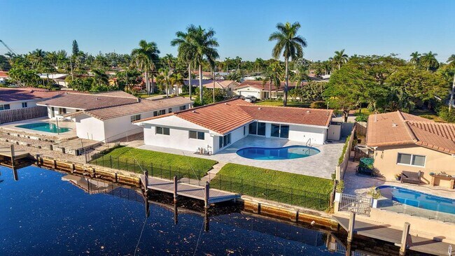 Foto del edificio - 1478 NE 57th Ct
