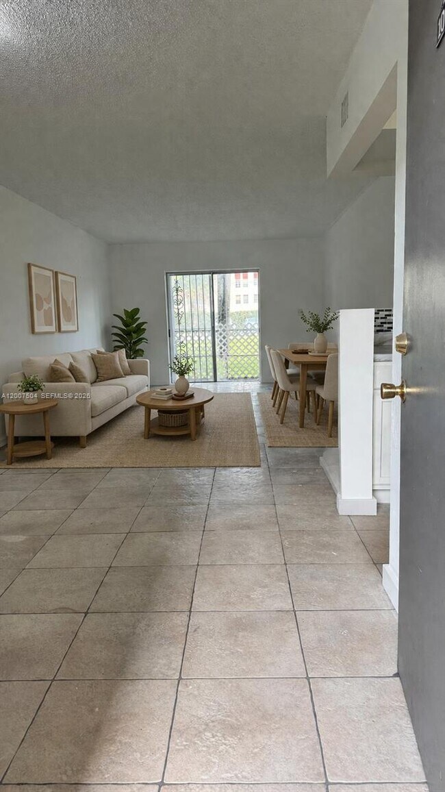 Foto del edificio - 3700 NW 21st St