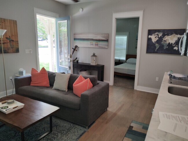 Foto del edificio - 3561 Esplanade Way