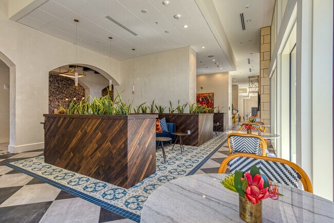 Foto del edificio - Seriously you can't get any better than th...