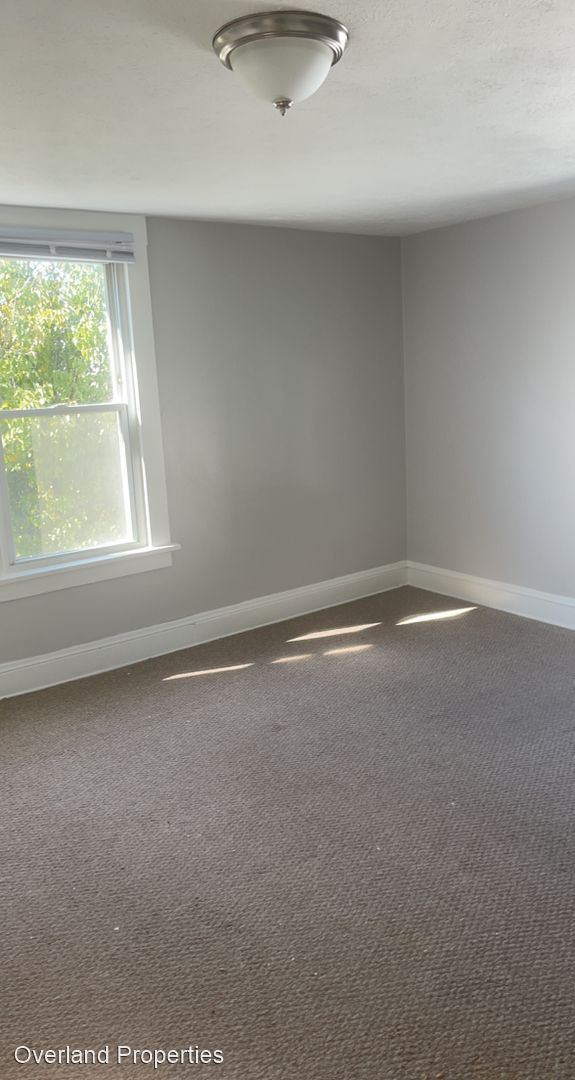 Foto del edificio - 4 br, 2 bath House - 32 Leonard Ave