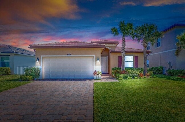 Foto del edificio - 8148 NW Greenbank Cir
