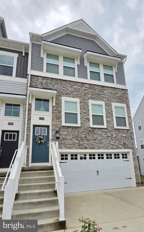Building Photo - 35186 Wright Way