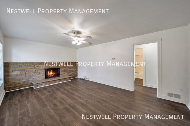 Photo - 397 Saunders St House