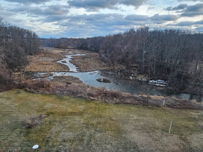 Foto del edificio - 6631 Wakefield Dr