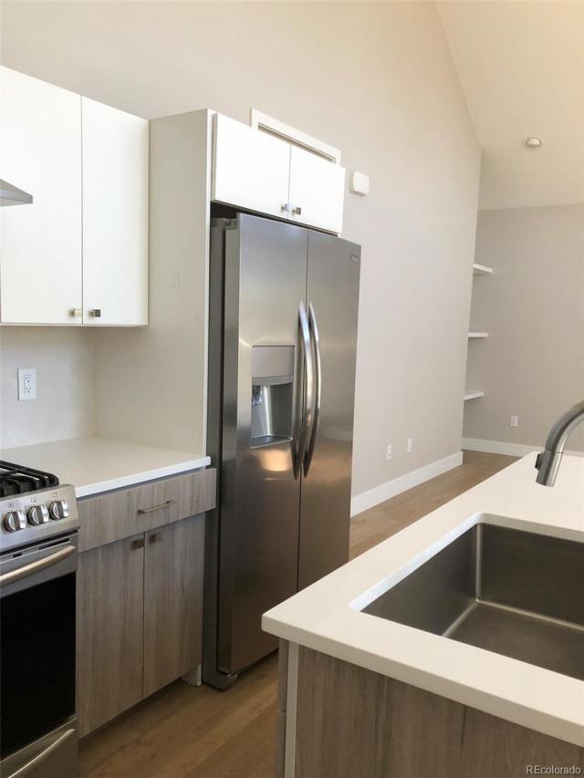 Building Photo - 2 bedroom in Denver CO 80207