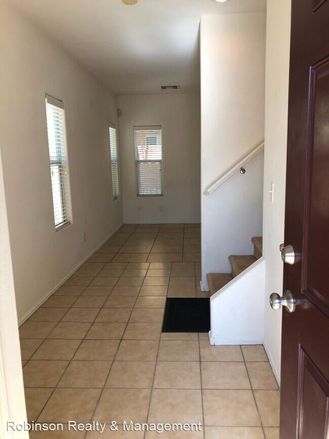 Foto del edificio - 4 br, 2.5 bath House - 4912 Crusoe Creek Ct.