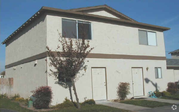 Building Photo - 3557 Merced Ave