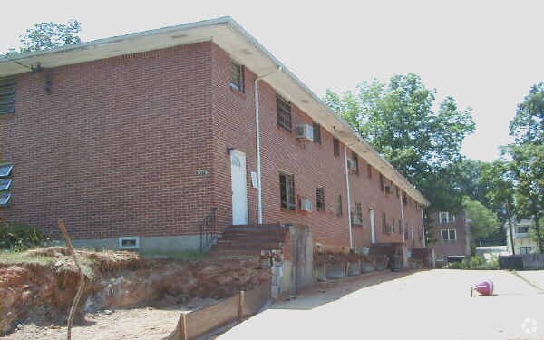 Building Photo - 1019 Greenwood Ave NE