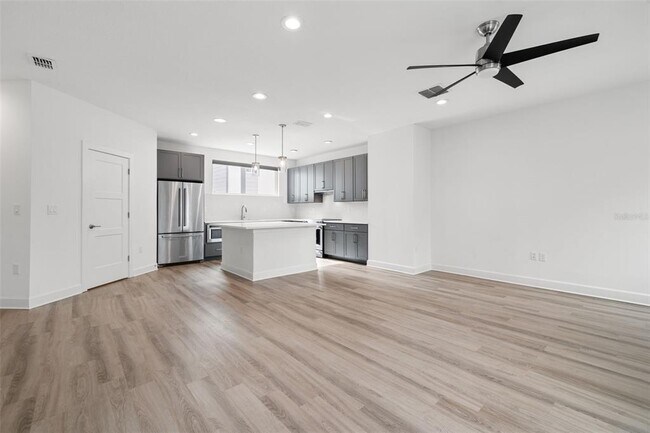 Foto del edificio - 104 26th St N