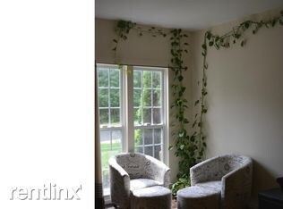 Foto del edificio - 3 br, 2.5 bath Townhome - 518 Mockingbird Way
