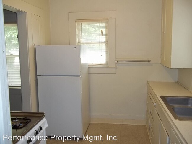 Building Photo - 1 br, 1 bath House - 2087 N. Marks