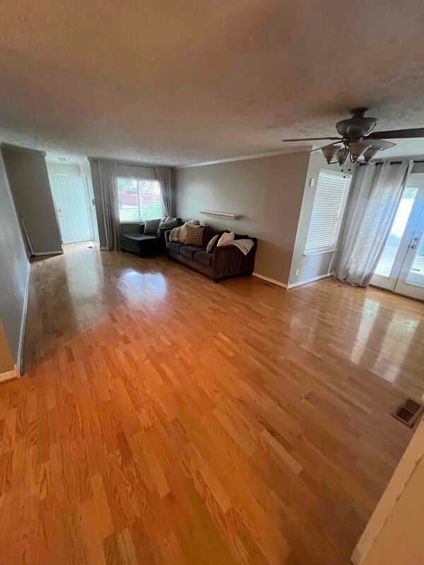 Building Photo - 1732 Woodpointe Dr