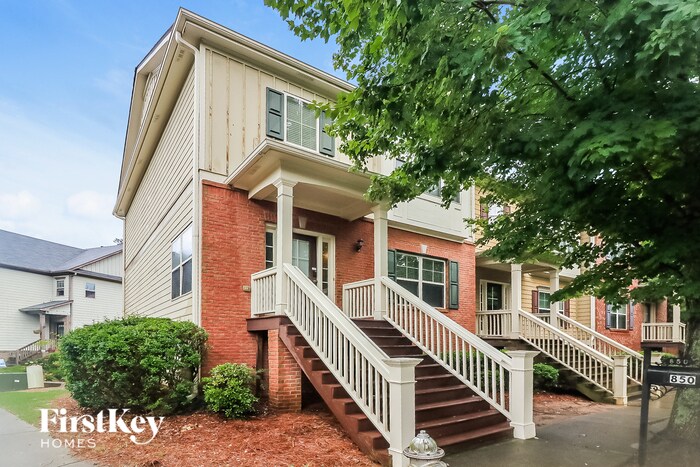Primary Photo - 850 Riverdance Dr