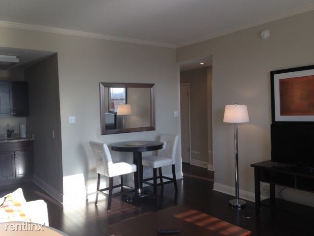 Building Photo - 1 br, 1 bath Apartment - 2300 N Lincoln Ave