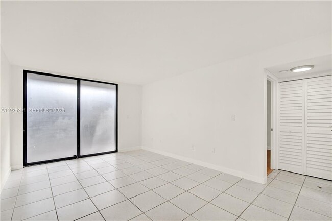 Building Photo - 3620 SW 114th Ave