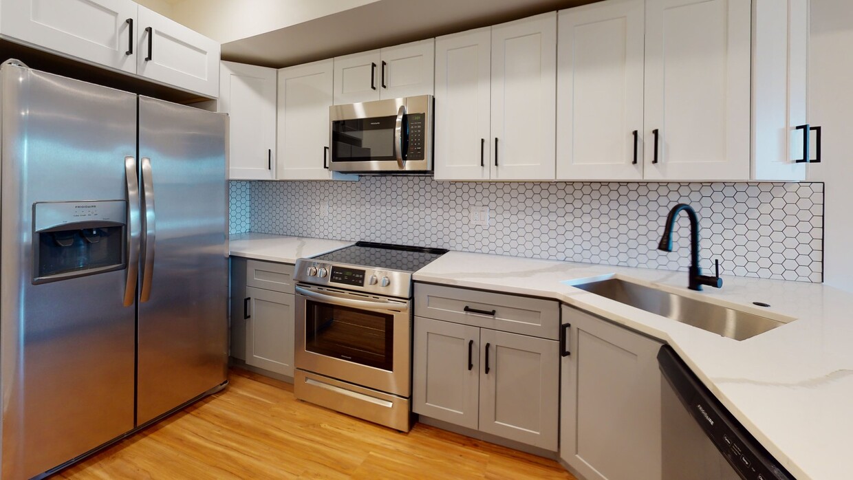 Photo - 810 W Norris St Apartment