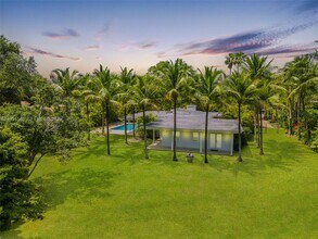 Building Photo - 8030 SW 120th St