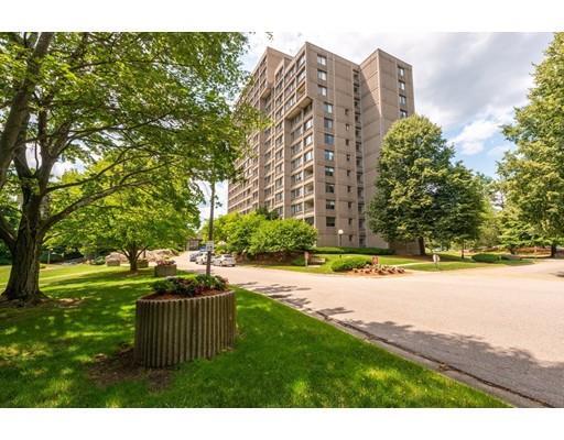 Building Photo - 250 Hammond Pond Pkwy