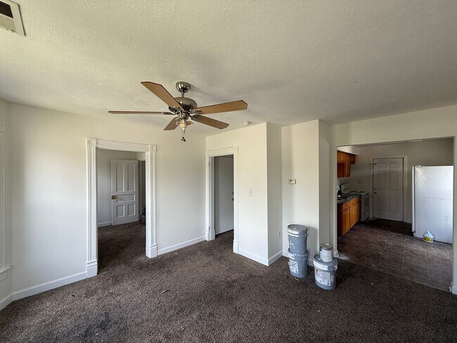 Foto del edificio - 942 W Edwards St