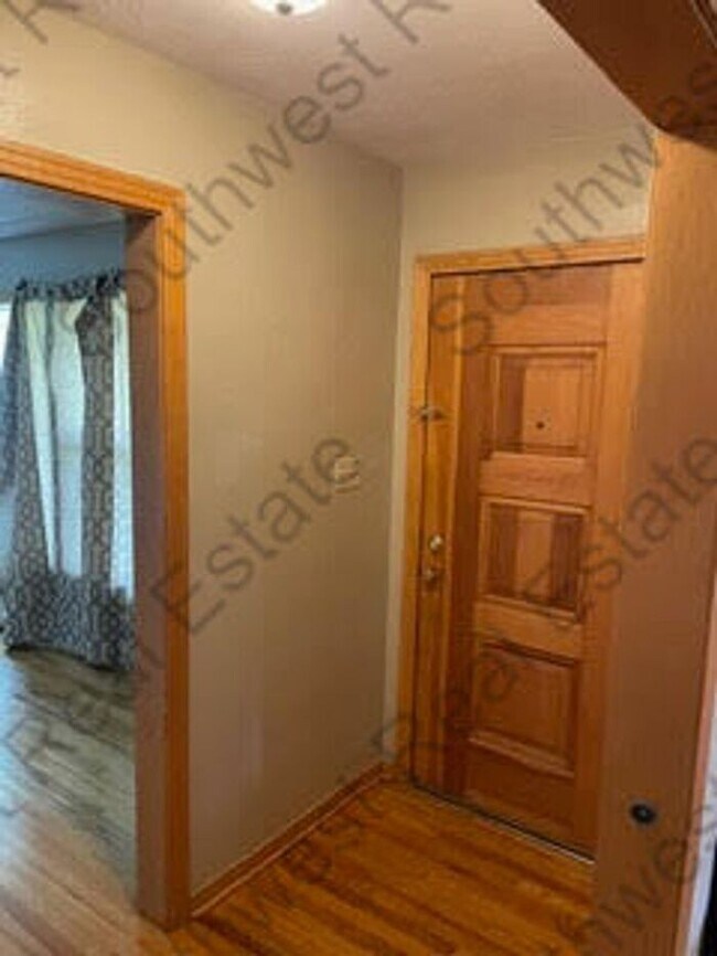 Foto del edificio - Beautiful 3 bedroom 2 bath brick home