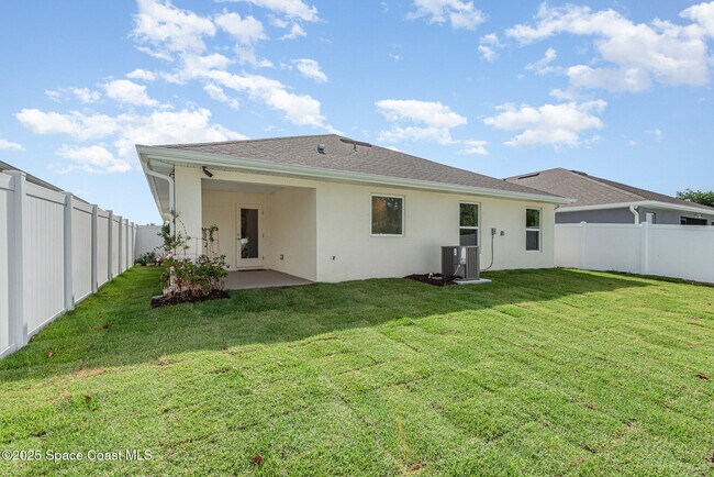 Foto del edificio - 1331 Tupelo Cir