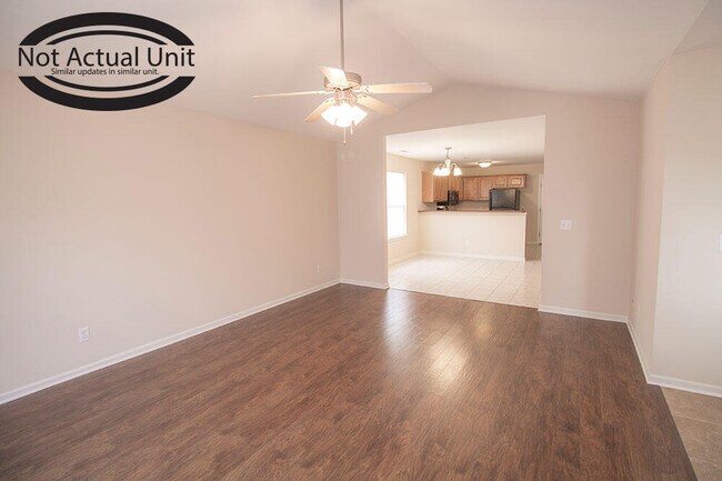 Foto del edificio - 1881 Harmony St