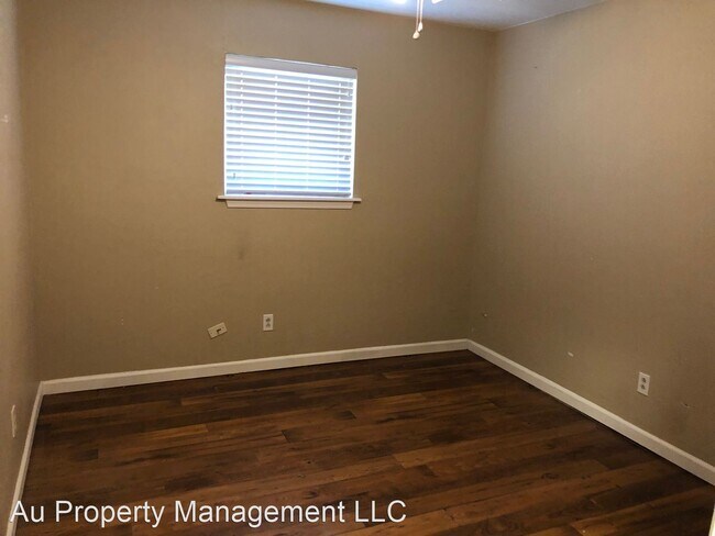 Foto del edificio - 3 br, 2 bath House - 1018 HOLLY LN